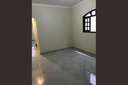 Casa à venda com 3 quartos, 180m² em Jardim Las Vegas, Santo André