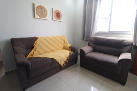 Apartamento para alugar com 65m², 2 quartos e 1 vagaSala