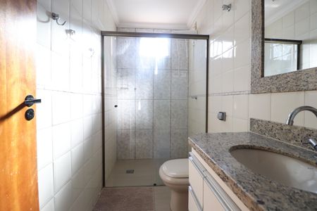 Apartamento para alugar com 65m², 2 quartos e 1 vagaBanheiro Social