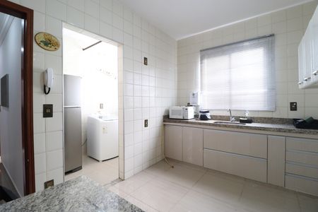 Apartamento para alugar com 65m², 2 quartos e 1 vagaCozinha