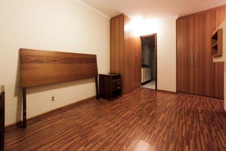 Apartamento à venda com 137m², 3 quartos e 3 vagas