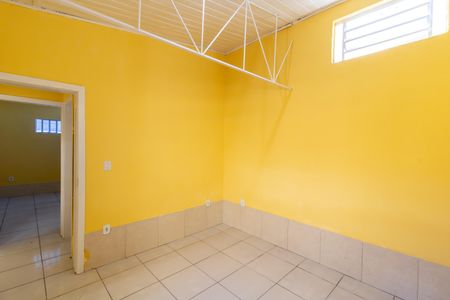 Quarto 1 de casa para alugar com 2 quartos, 60m² em Medianeira, Porto Alegre