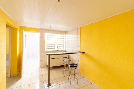 Sala/Cozinha de casa para alugar com 2 quartos, 60m² em Medianeira, Porto Alegre