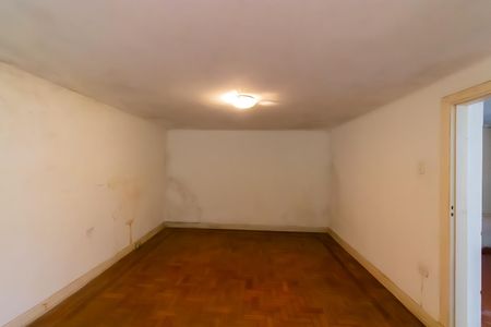 Casa para alugar com 300m², 3 quartos e 8 vagasEdícula 