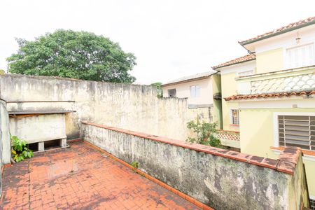 Casa para alugar com 300m², 3 quartos e 8 vagasQuintal