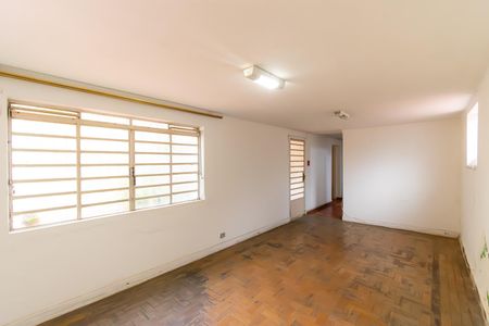 Casa para alugar com 300m², 3 quartos e 8 vagasEdícula 