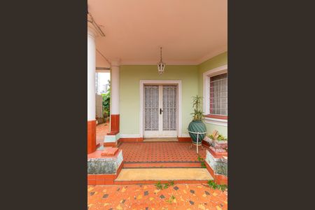 Casa para alugar com 300m², 3 quartos e 8 vagasHall de entrada