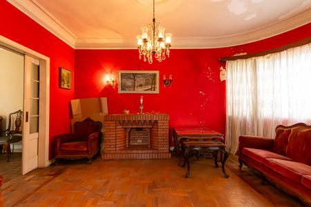 Casa para alugar com 300m², 3 quartos e 8 vagasSala