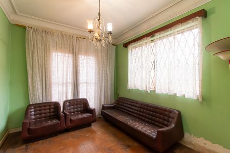 Casa para alugar com 300m², 3 quartos e 8 vagasSala