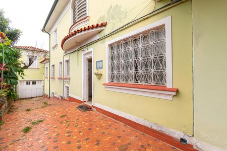 Casa para alugar com 300m², 3 quartos e 8 vagasGaragem