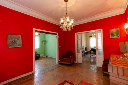 Casa para alugar com 300m², 3 quartos e 8 vagasSala