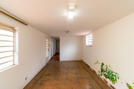 Casa para alugar com 300m², 3 quartos e 8 vagasEdícula 