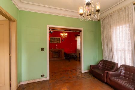 Casa para alugar com 300m², 3 quartos e 8 vagasSala
