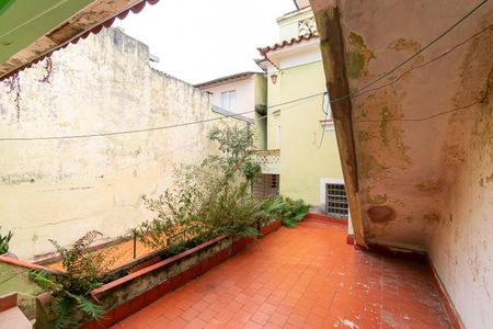 Casa para alugar com 300m², 3 quartos e 8 vagasQuintal