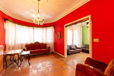 Casa para alugar com 300m², 3 quartos e 8 vagasSala