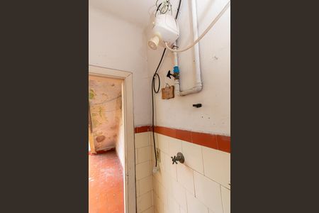 Casa para alugar com 300m², 3 quartos e 8 vagasBanheiro de Serviço