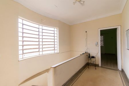 Casa para alugar com 300m², 3 quartos e 8 vagasHall