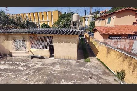 Casa à venda com 294m², 3 quartos e 3 vagas