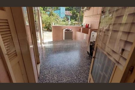 Casa à venda com 294m², 3 quartos e 3 vagas