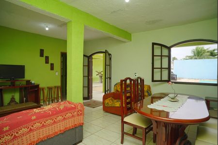 Sala de casa para alugar com 3 quartos, 450m² em Itaipuaçu, Maricá