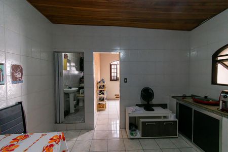 Casa à venda com 231m², 6 quartos e 1 vagaCasa 3 - Cozinha