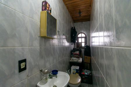 Casa à venda com 231m², 6 quartos e 1 vagaCasa 3 - Banheiro