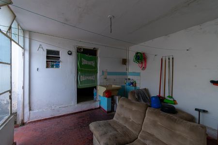 Casa à venda com 231m², 6 quartos e 1 vagaÁrea de Serviço