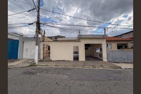 Casa à venda com 231m², 6 quartos e 1 vagaFachada