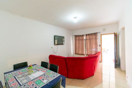 Casa à venda com 231m², 6 quartos e 1 vagaSala