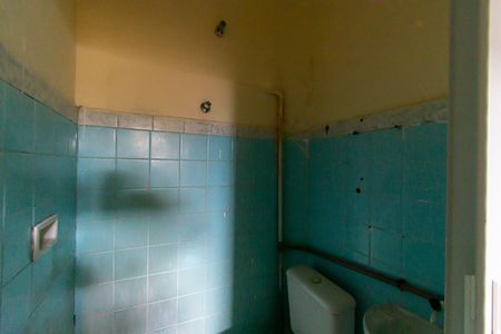 Casa à venda com 231m², 6 quartos e 1 vagaCasa 2 - Banheiro