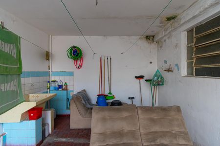 Casa à venda com 231m², 6 quartos e 1 vagaÁrea de Serviço