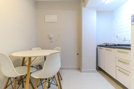 Studio para alugar com 37m², 1 quarto e sem vaga Studio para alugar com 37m², 1 quarto e sem vagaCozinha