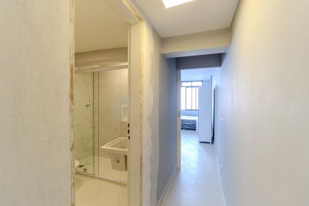 Corredor de kitnet/studio para alugar com 1 quarto, 37m² em Sé, São Paulo