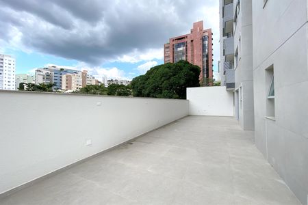 Apartamento à venda com 157m², 2 quartos e 2 vagasVaranda