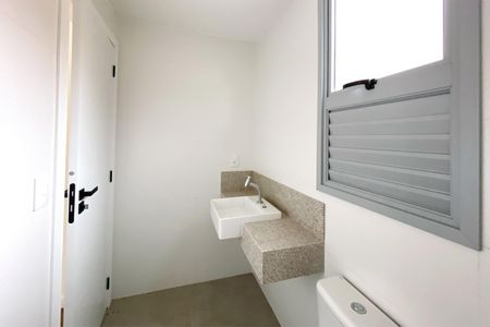 Apartamento à venda com 157m², 2 quartos e 2 vagasBanheiro da Suíte 1