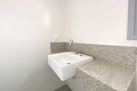 Apartamento à venda com 157m², 2 quartos e 2 vagasBanheiro da Suíte 1