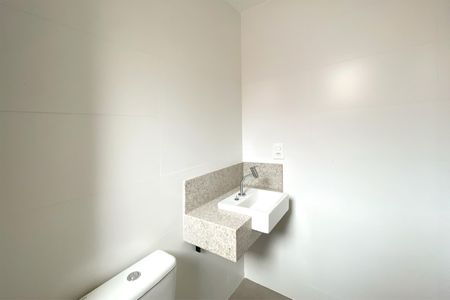 Apartamento à venda com 157m², 2 quartos e 2 vagasBanheiro da Suíte 2