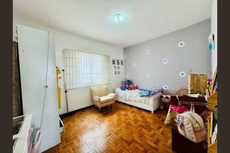 Casa à venda com 125m², 2 quartos e 2 vagas