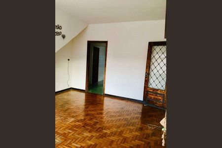 Casa à venda com 125m², 2 quartos e 2 vagas