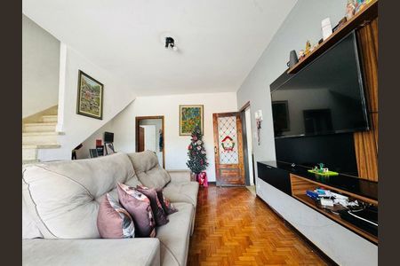 Casa à venda com 125m², 2 quartos e 2 vagas