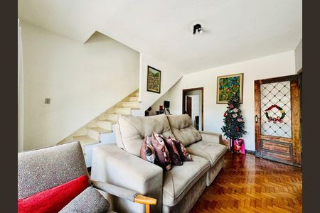 Casa à venda com 125m², 2 quartos e 2 vagas