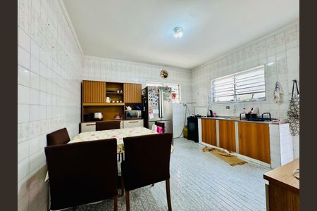 Casa à venda com 125m², 2 quartos e 2 vagas