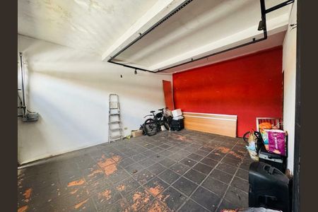 Casa à venda com 125m², 2 quartos e 2 vagas