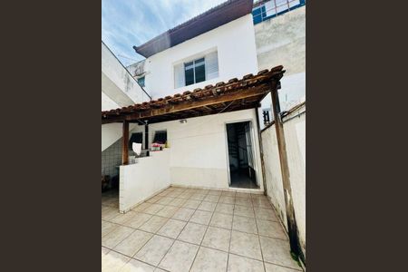 Casa à venda com 125m², 2 quartos e 2 vagas