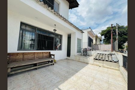 Casa à venda com 125m², 2 quartos e 2 vagas