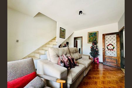 Casa à venda com 2 quartos, 125m² em Jardim Prudência, São Paulo