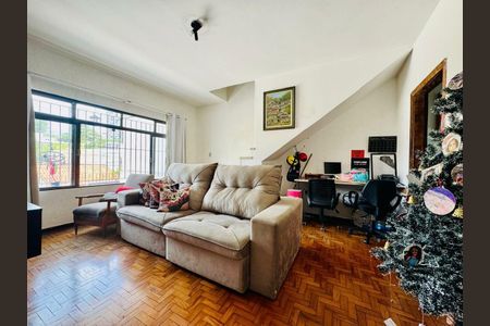 Casa à venda com 125m², 2 quartos e 2 vagas