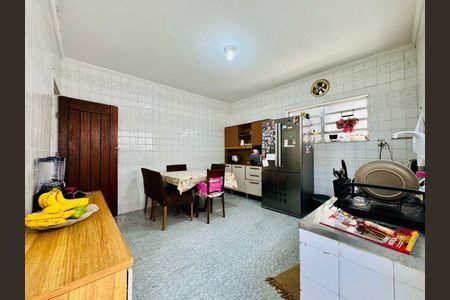 Casa à venda com 125m², 2 quartos e 2 vagas