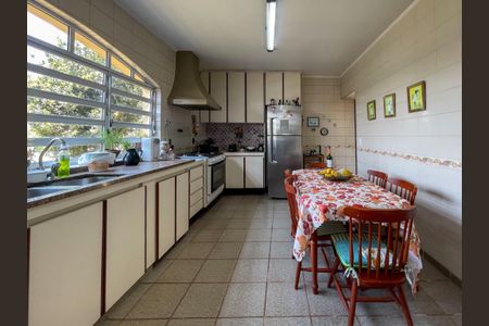 Casa à venda com 920m², 4 quartos e 15 vagas Casa à venda com 920m², 4 quartos e 15 vagasFoto 49