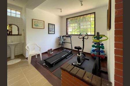 Casa à venda com 920m², 4 quartos e 15 vagas Casa à venda com 920m², 4 quartos e 15 vagasFoto 15